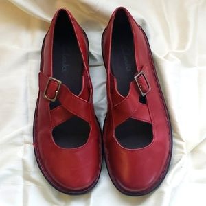 Clark's Mary Jane's, Size 9, Red